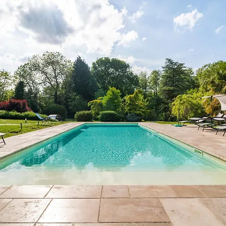 Elegant, Climatisation Et Piscine Апартаменты *